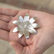 Handmade 925 sterling silver 'Daisy flower' brooch Emmanuela - handcrafted for you