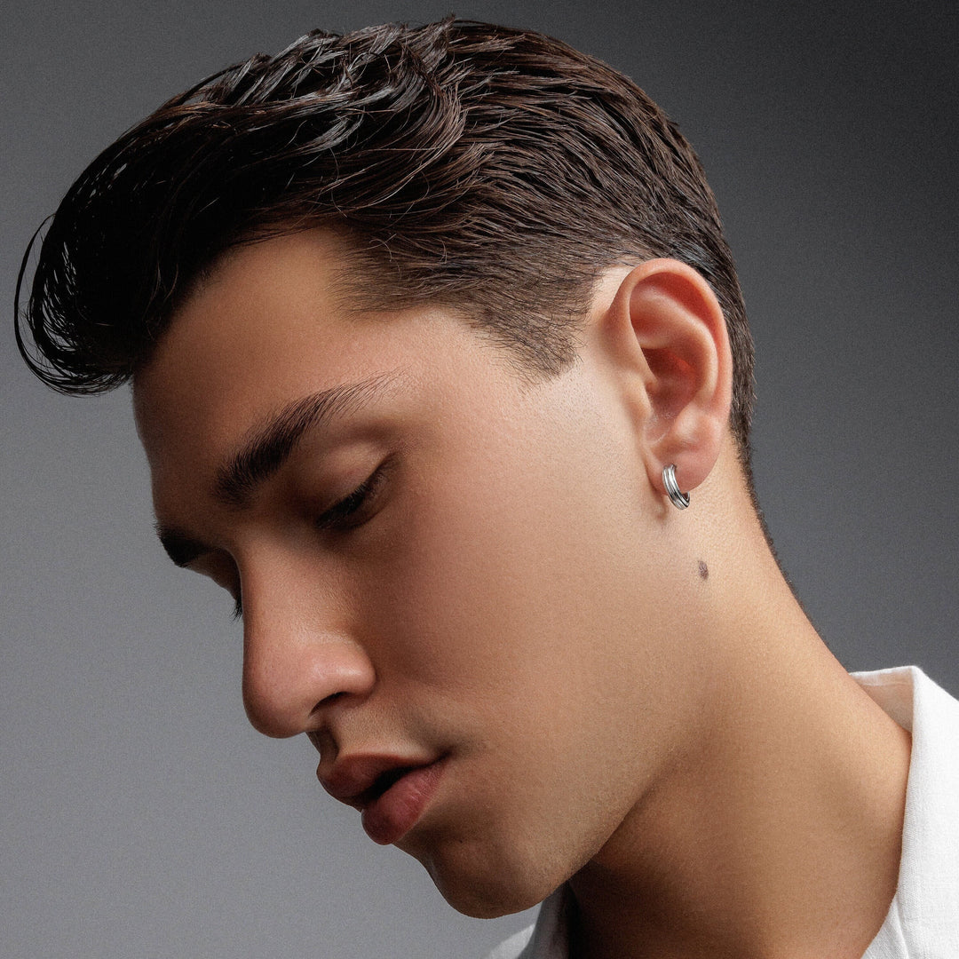 Men's hoop earring small ribbed