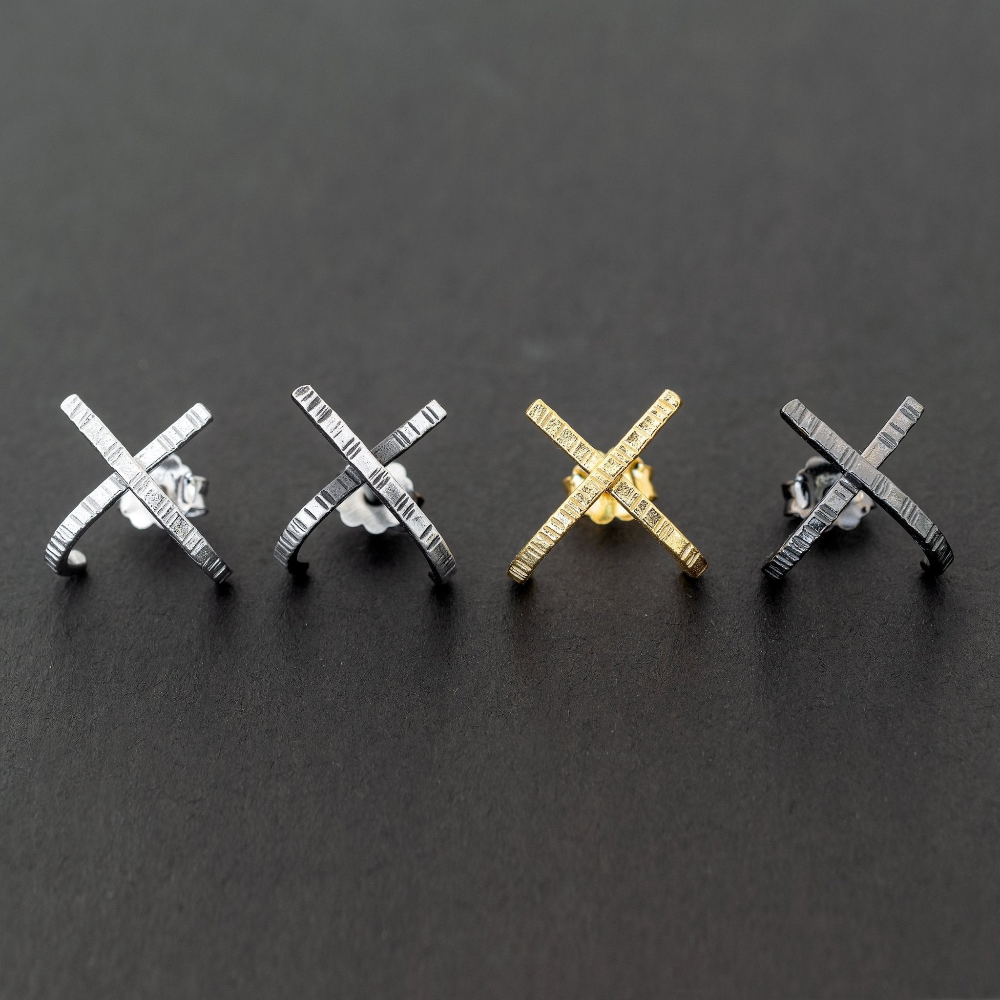 Original men's X-shaped earrings made of 925 silver