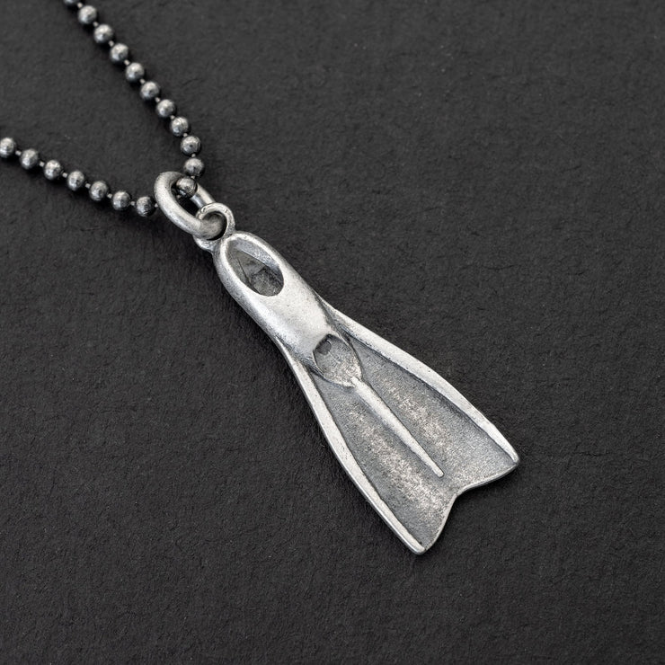 Handmade 925 sterling silver 'Flipper' necklace for men Emmanuela - handcrafted for you