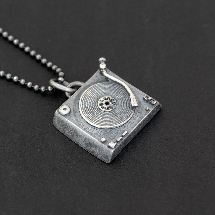 Handmade 925 sterling silver 'Record player' necklace for men Emmanuela - handcrafted for you