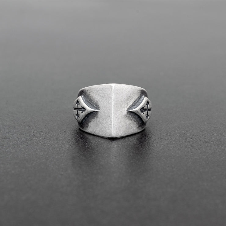 Handmade 925 sterling silver 'Shield with arrows' ring for men Emmanuela - handcrafted for you